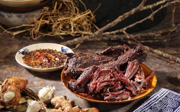 Mắc khén là gia vị không thể thiếu để làm thịt trâu gác bếp